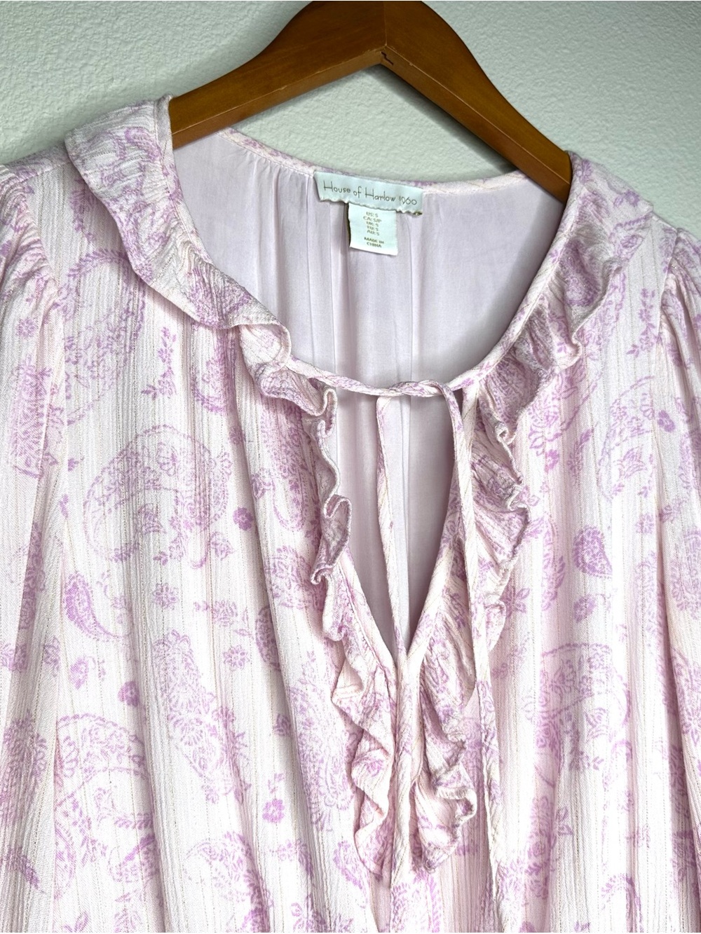 House of Harlow 1960 Boho Paisley Smocked Mini Dress S Lilac Puff Sleeve - Picture 6 of 14